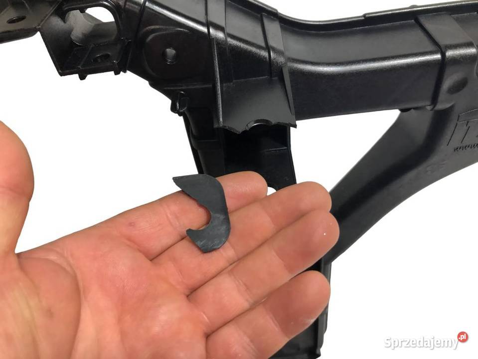 AUDI A4 B8 AUDI A5 20072011 PRZED LIFTEM PAS osobowe Skarżysko-Kamienna