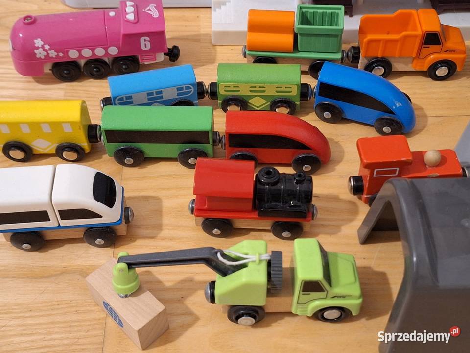 Kolejka drewniana kilka zestawów sprzedam