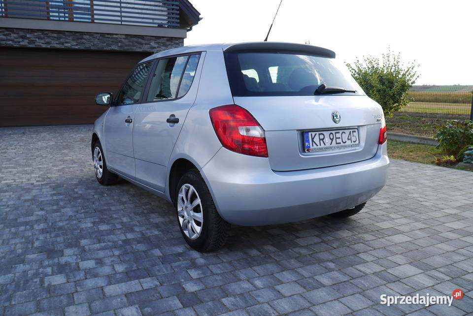 Skoda fabia 2009 dlugie opłaty benzyna małopolskie Słomniki