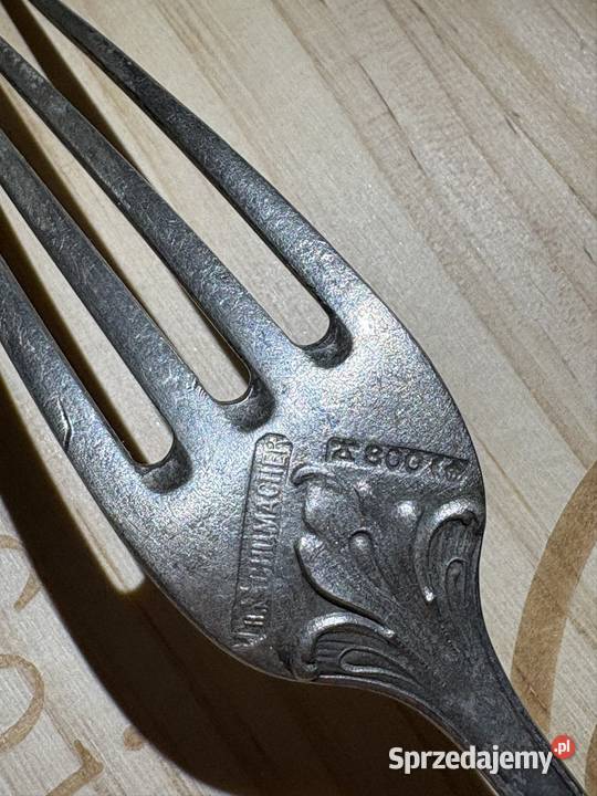 Zabytkowy widelec wykonany ze srebra próby 800 zachodniopomorskie Stargard