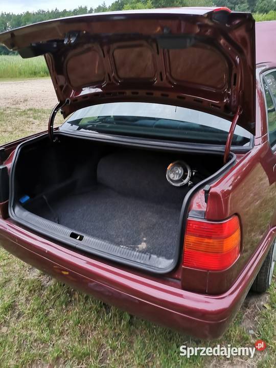 Passat nieuszkodzony sprzedam