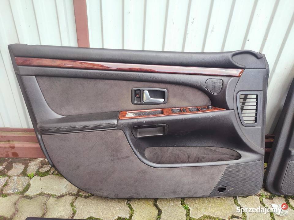 AUDI A8 D2 TAPICERKA BOCZKI ROLETA DRZWI SOUL Tapicerki samochodowe