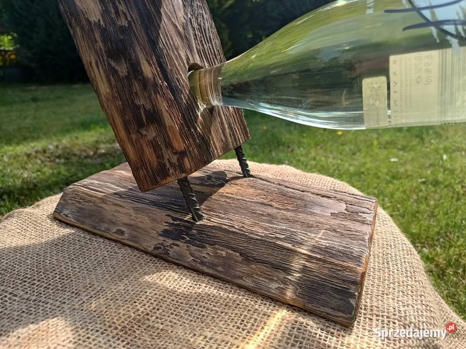 Stojak na wino drewniany deska driftwood Trzciel