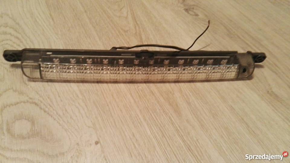 ŚWIATŁO LED 135V 24W W SPOILER TYŁ SAEU302DOT