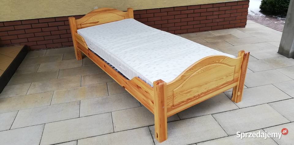 Łóżko sosnowe 90x200 drewniane z materacem stelażem