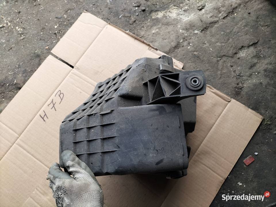OBUDOWA FILTRA POWIETRZA PASSAT B5 AUDI A4 19 Motoryzacja