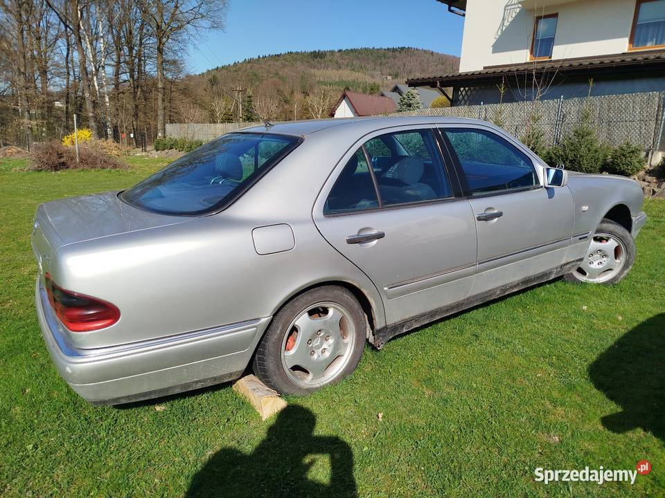 Mercedes E klasa uszkodzony Limanowa sprzedam