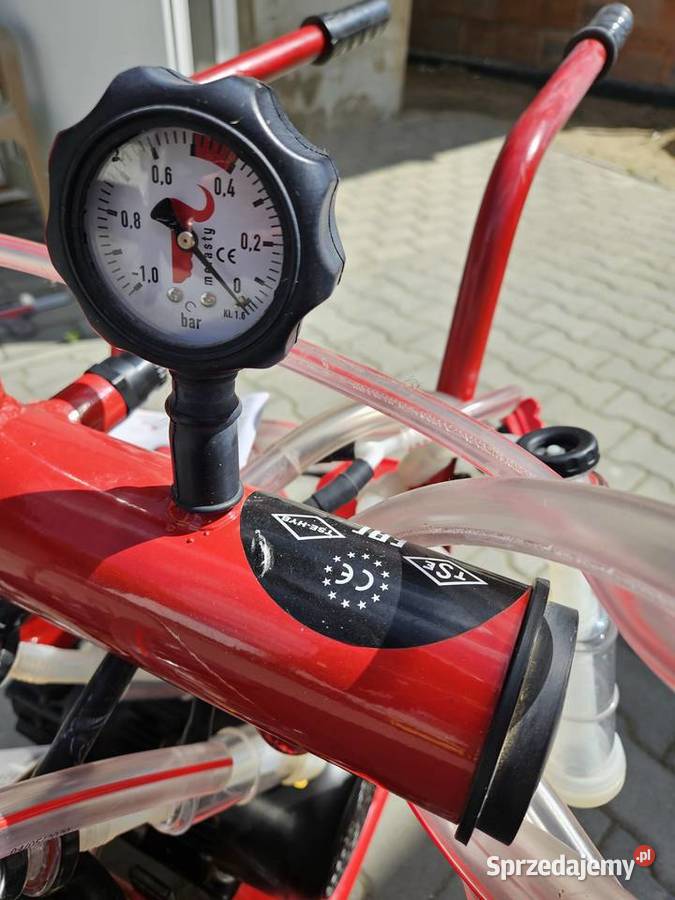 Dojarka do mleka Hodowla bydła Rolnictwo podkarpackie Czermin