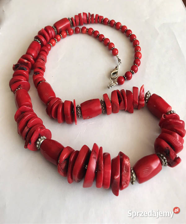 Naszyjnik z czerwonego koralakoralowca Łomża