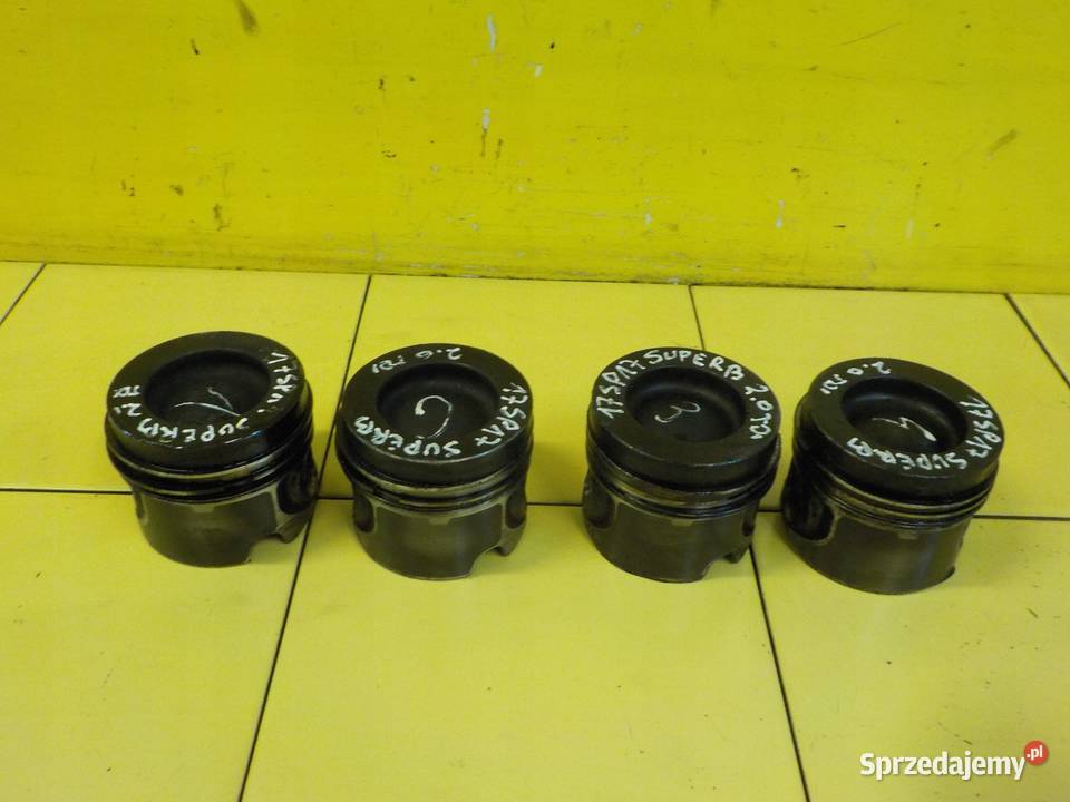 SKODA SUPERB II PASSAT A3 20 TDI 10r 170 CBB Blok silnika Silniki i osprzęt Suków