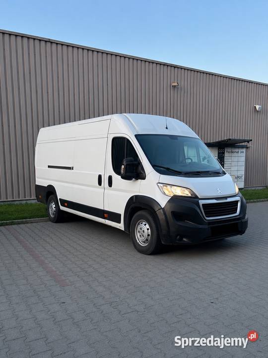 Wynajem Busa Peugeot Boxer 30L