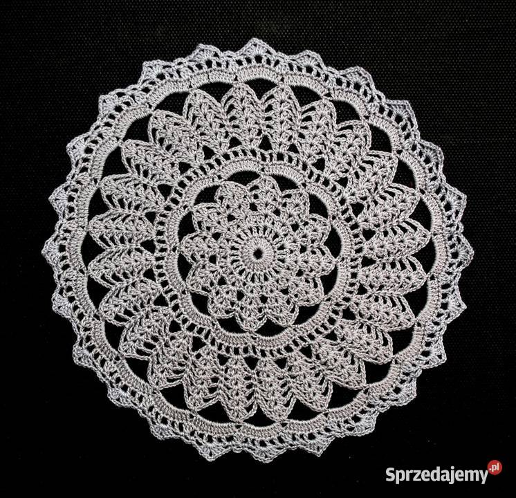 Zestaw serwetek szydełkowych 12 21 S103 Kluczbork