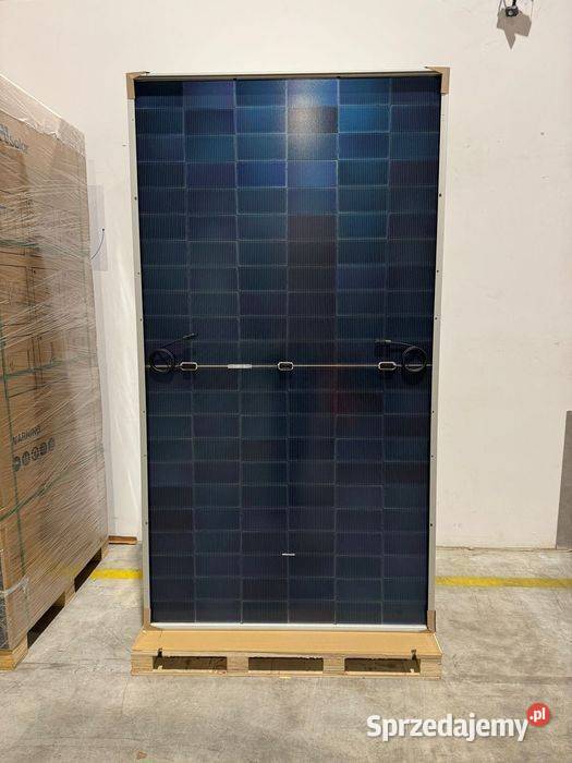 Panel Fotowoltaiczny DAH Solar 710W Bifacial Panele fotowoltaiczne