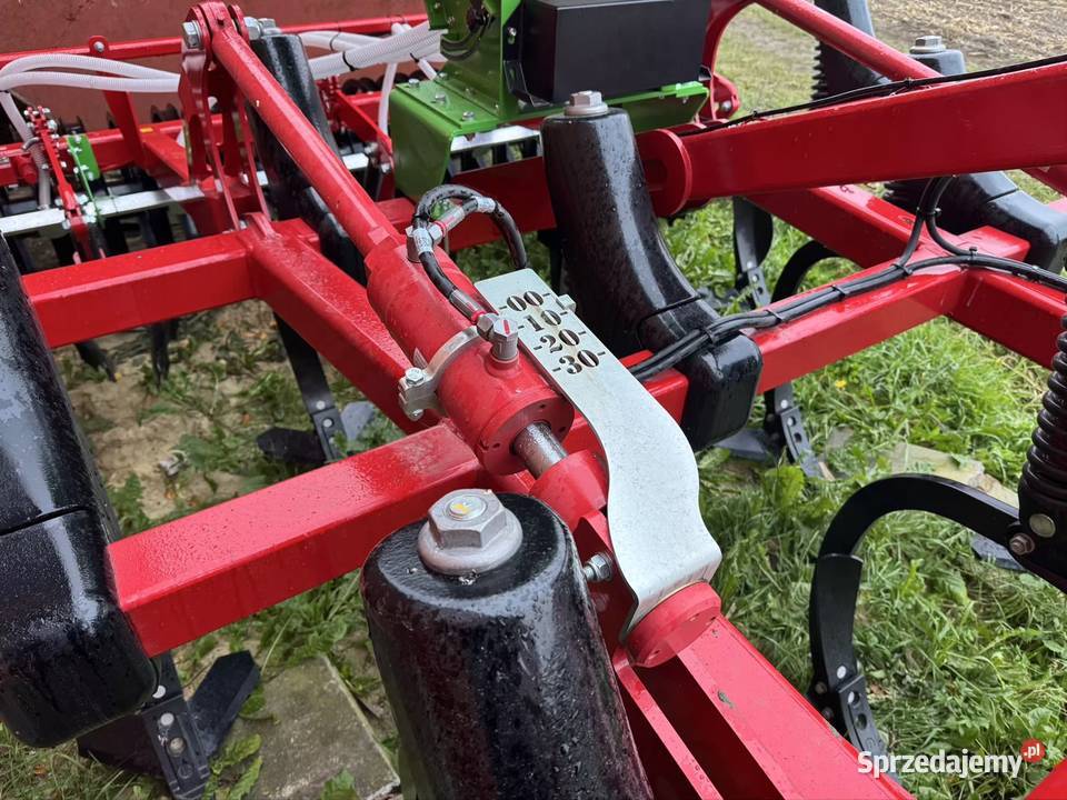 Horsch Terrano 3 FX bogate wyposażenie Kultywatory Maszyny rolnicze Strzydzew sprzedam