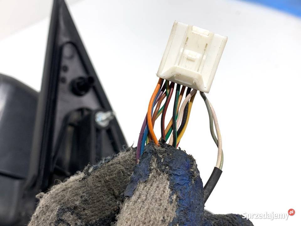 LUSTERKO LEWY NISSAN JUKE F15 Crossover Black osobowe sprzedam