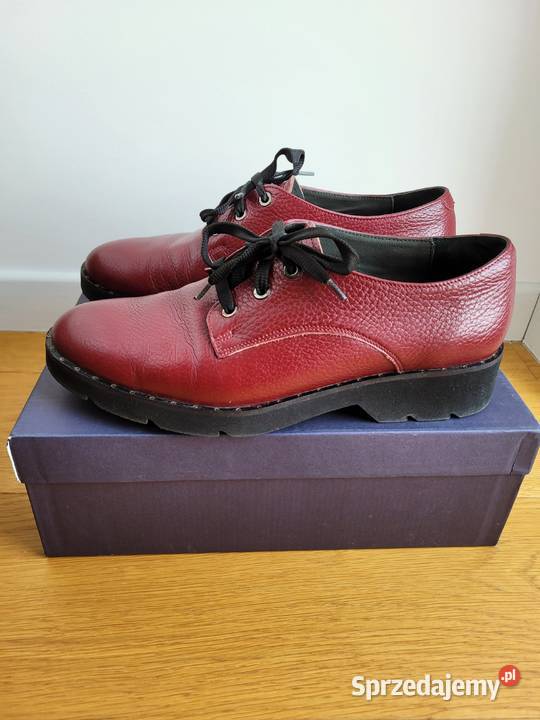 Burgundowe półbuty na czarnej podeszwie skóra skóra Liszki