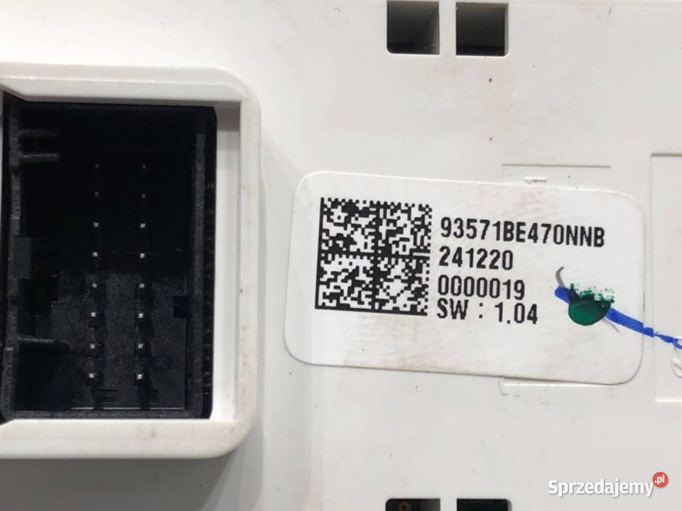 PRZEŁĄCZNIK SZYB HYUNDAI KONA SX2 93571BE470 SUV osobowe Mechanizmy opuszczania szyb