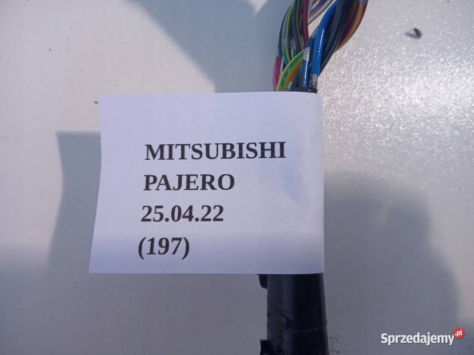 WIĄZKA DRZWI LEWY PRZÓD MITSUBISHI PAJERO SPORT Nowy Tomyśl sprzedam