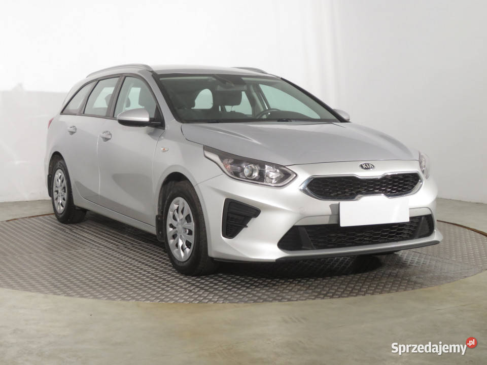 Kia Ceed 15 TGDI Rok produkcji 2021 Katowice