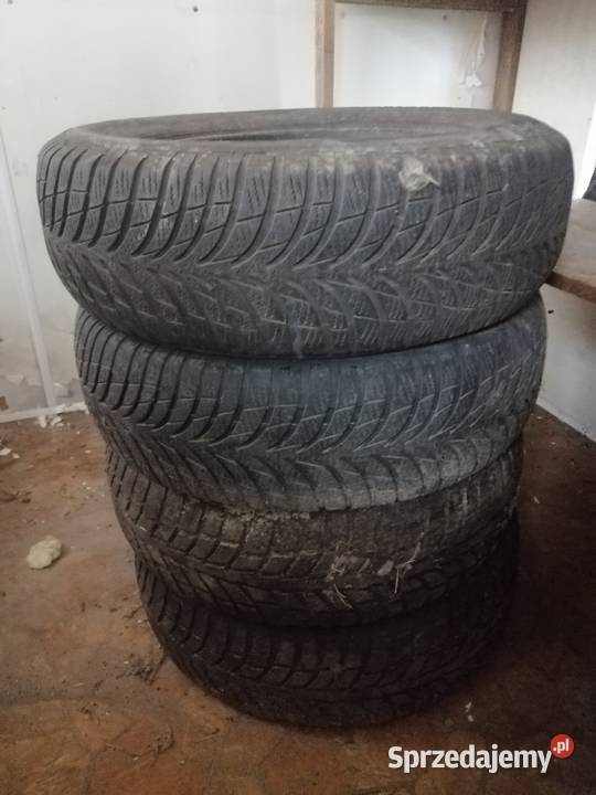 Sprzedam opony 15 16 17 27 sztuk plus 3felgi200 Zamość