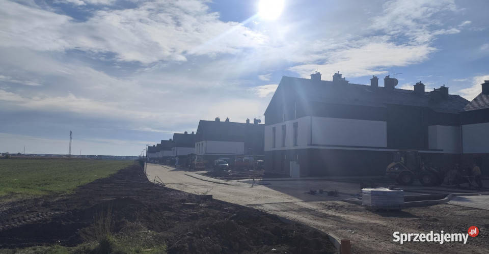 Sprzedam mieszkanie Siechnice Bzowa 6025m2 sprzedam