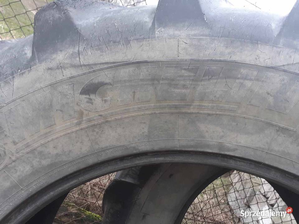 Opony 62070 r42 Michelin 48070 r30 Moczydły sprzedam