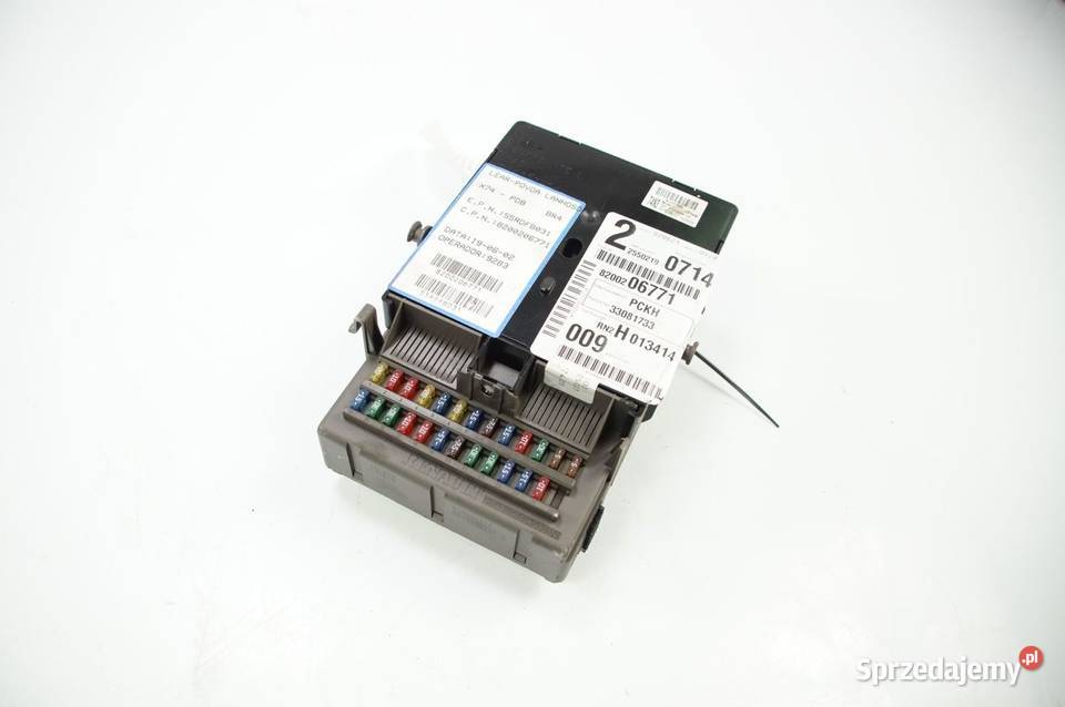 SKRZYNKA BEZPIECZNIKÓW RENAULT LAGUNA II Lipno