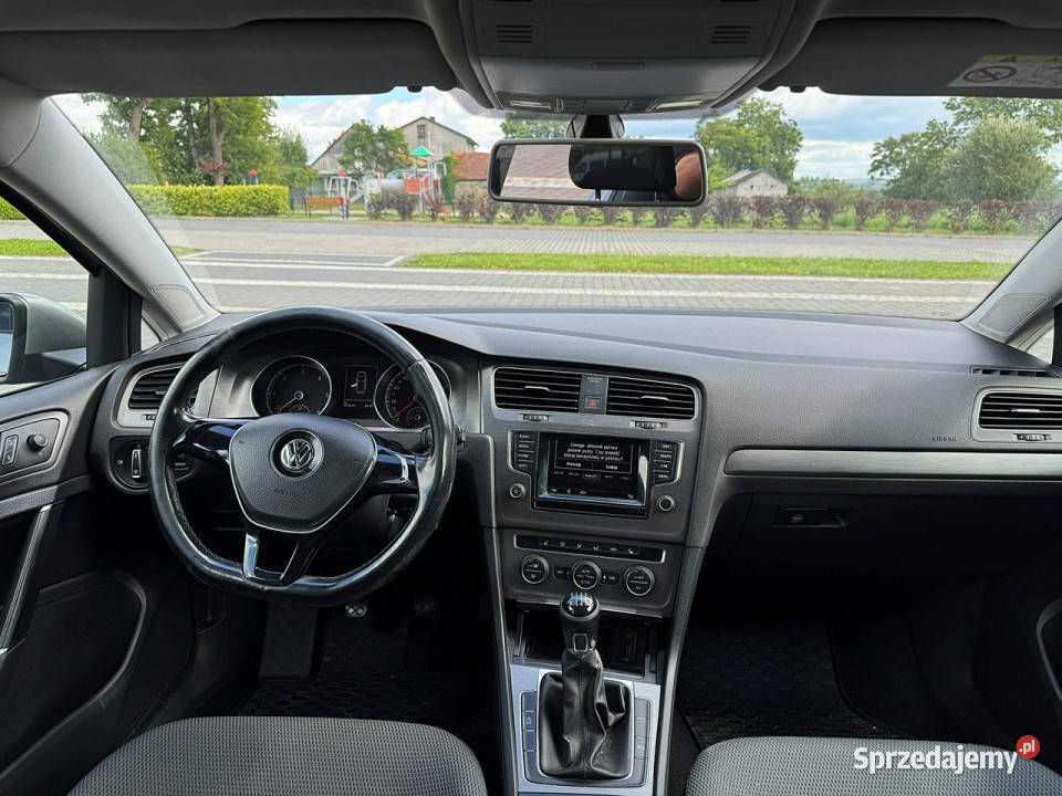 Volkswagen Golf VII 16 TDI 105 Led Navi lakier metallic Golf Bliżyn