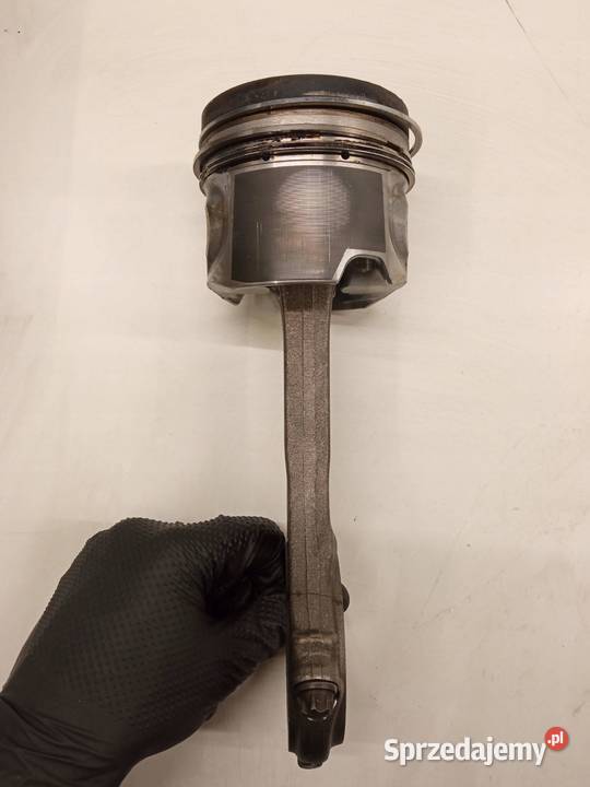 TŁOK 83L82 30 TDI VW Volkswagen Touareg I Rok produkcji 2008