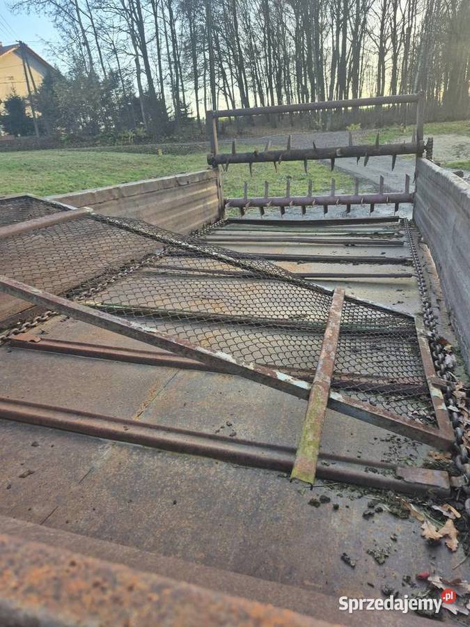 Rozrzutnik jednoosiowy nieuszkodzony Rozrzutniki obornika Rolnictwo małopolskie