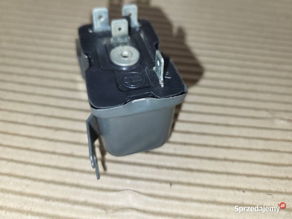 Fiat 125 p FSO Żuk Nysa Nowy przekaźnik świateł mazowieckie Piaseczno