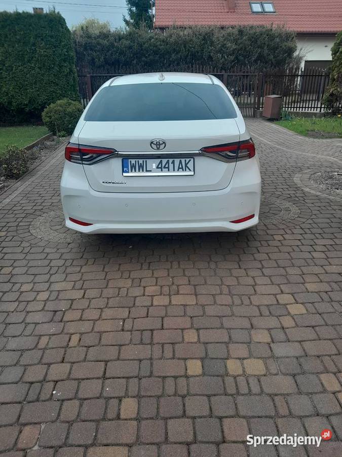Toyota Corolla 2022 super stan bezwypadkowa aso 125KM Wołomin