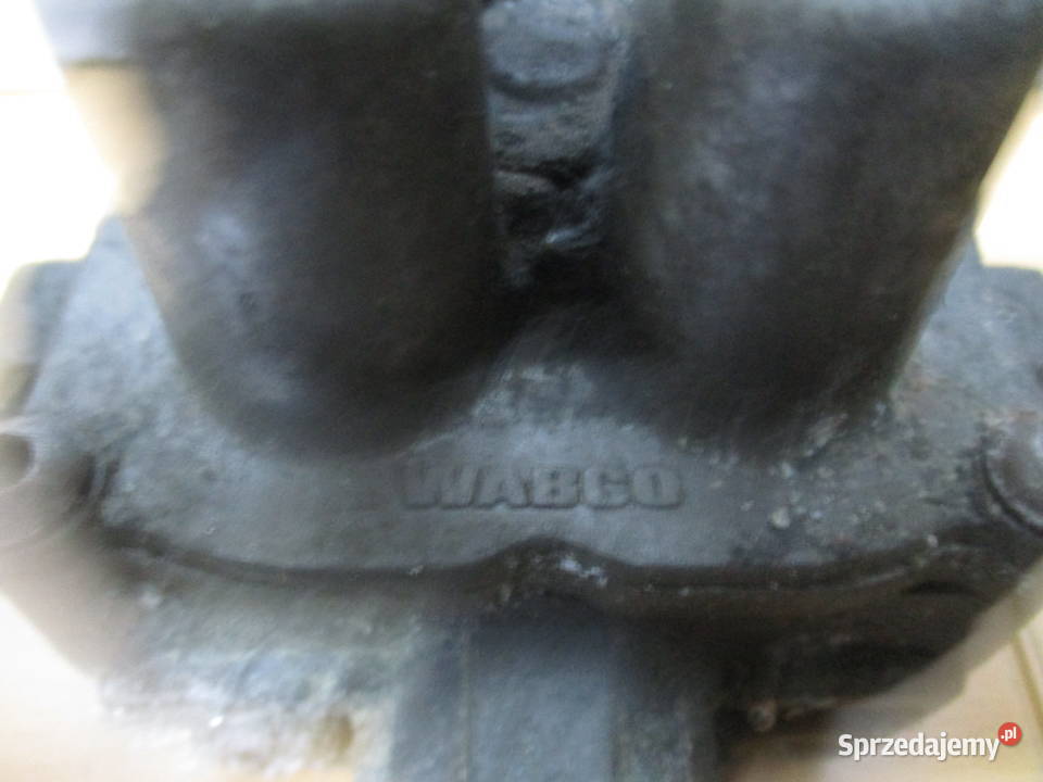 Zawór czteroobwodowy Man 81521516098 Mogilno