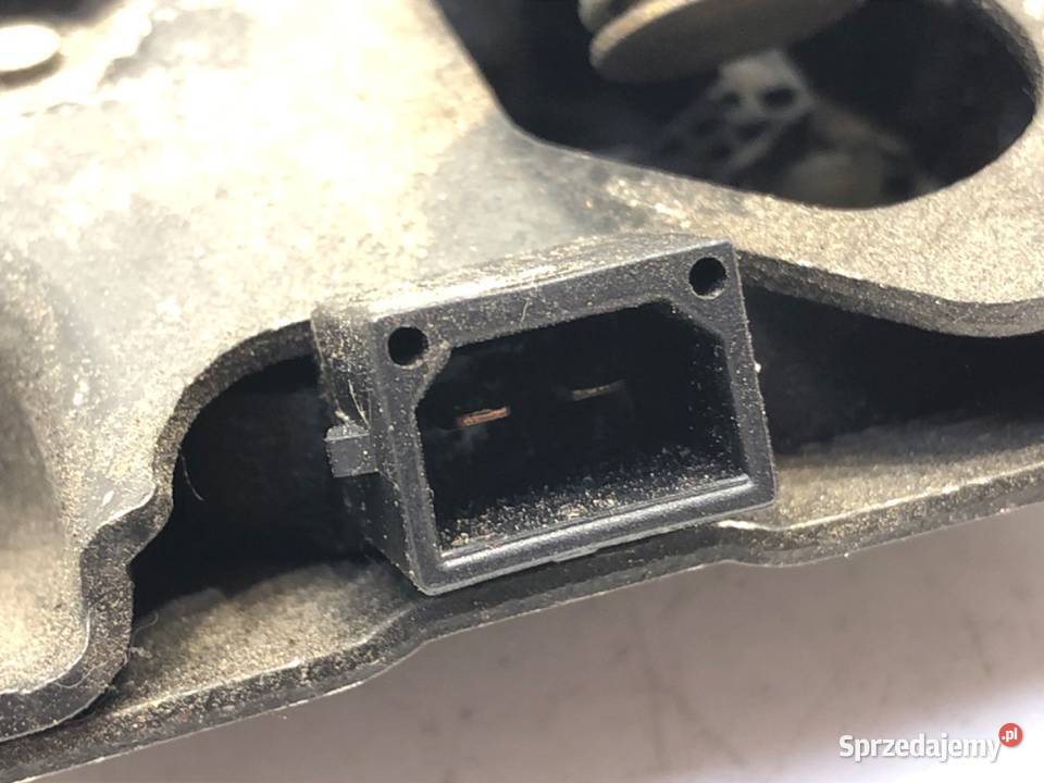 ZAMEK KLAPY TYŁ AUDI A6 C5 Kombi 4B9827505E 9705