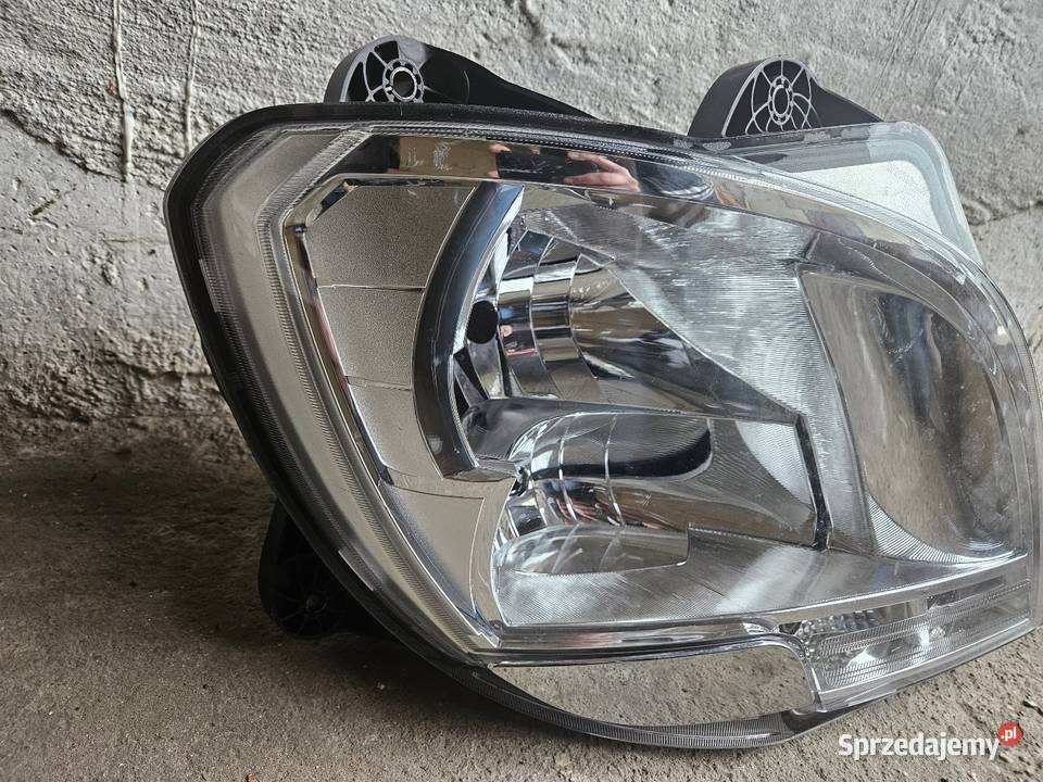 Lampa przednia prawa DAF XF 106