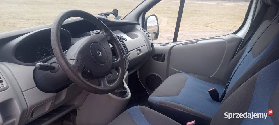 Uwaga Renault Trafic Blaszak 2013 20 dci sprzedam