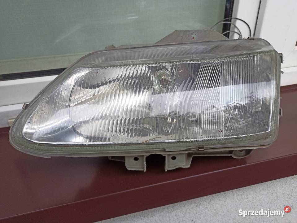 Renault Espace 3 II lampa przednia lewa osobowe Sieradz