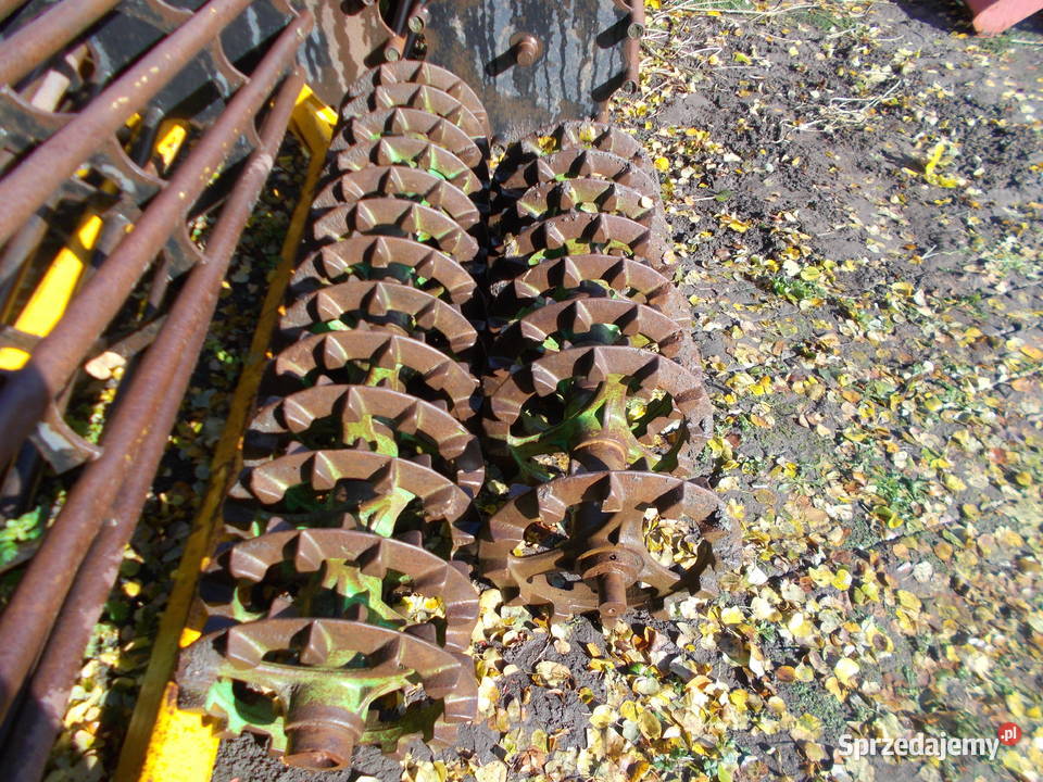 Agregat uprawowo siewny 3 m wał crosskill wałek