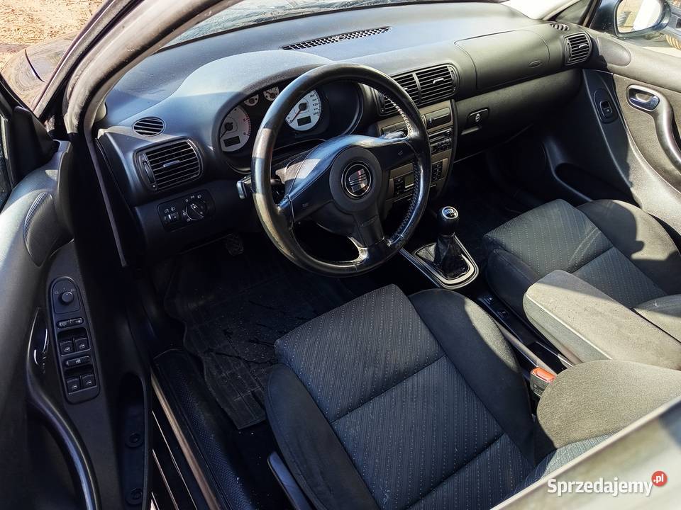 Seat Leon Top Sport 19TDI ARL 150 światła przeciwmgielne Ostróda