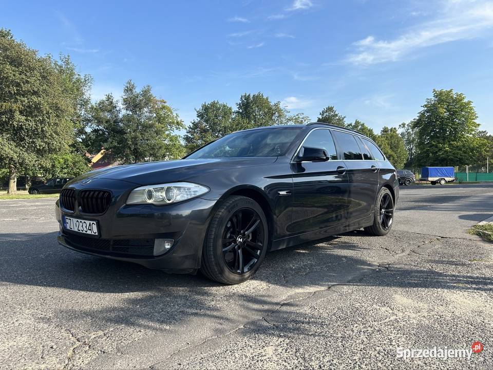 BMW F11