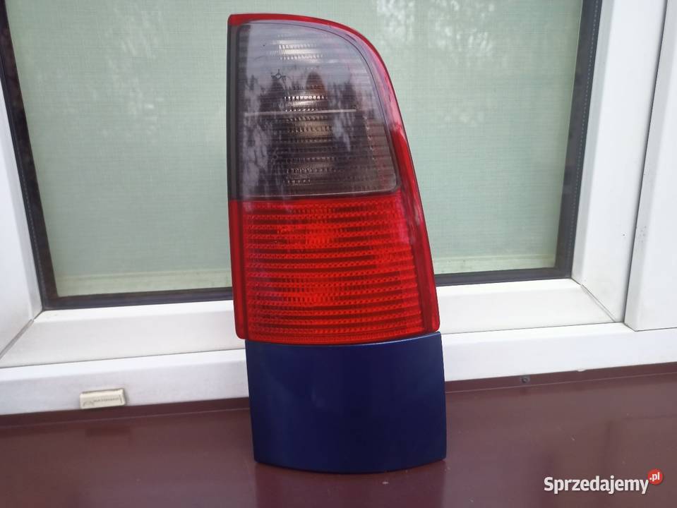 Seat Cordoba Vario kombi lampa tył tylna prawa Sieradz