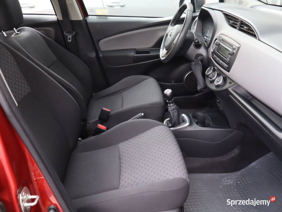 Toyota Yaris 133 Dual VVTi gniazdo USB Piaseczno