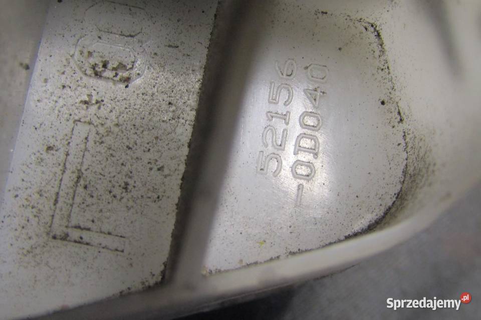 ŚLIZG ZDERZAKA LEWY TYŁ TYLNY TOYOTA YARIS III