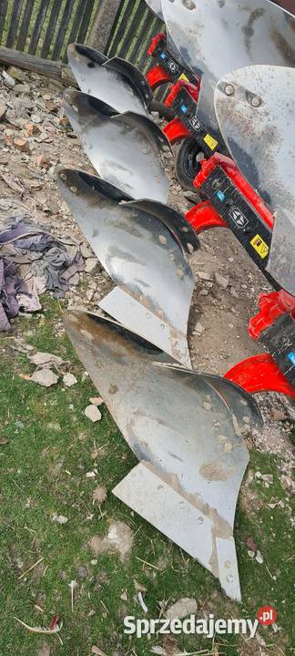Pług 4 skibowy obrotowy GregoireBesson Nowe Sławno