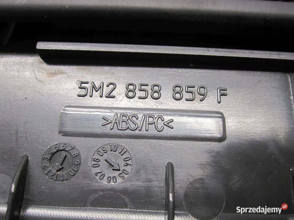 VW GOLF V PLUS 07r ramka biegów gniazdo sprzedam