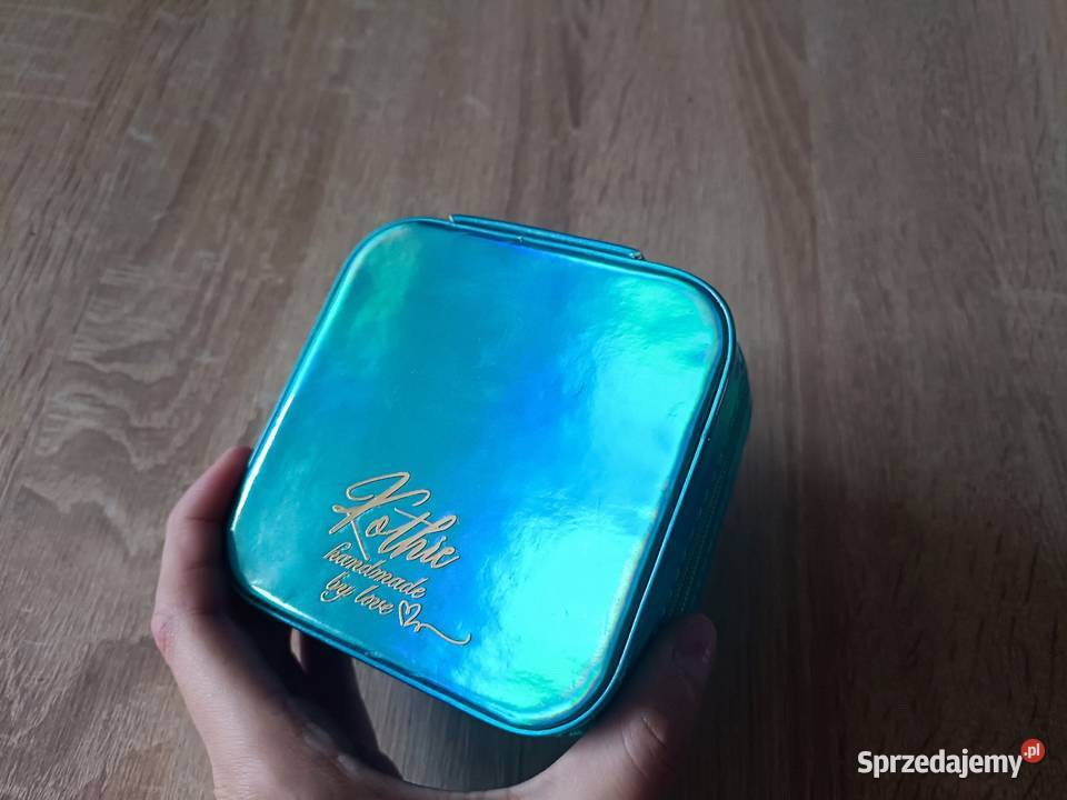 Mała szkatułka na biżuterię turkusowa Kwidzyn