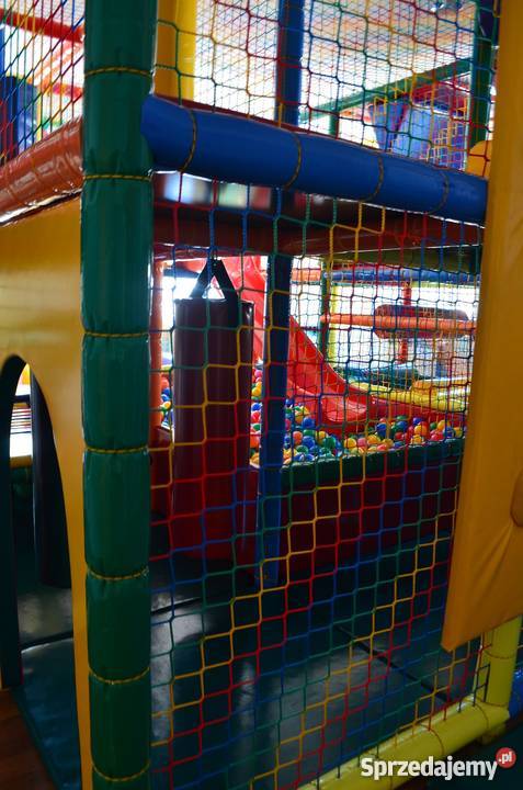 WEWNĘTRZNY PLAC ZABAW Ustrzyki Dolne