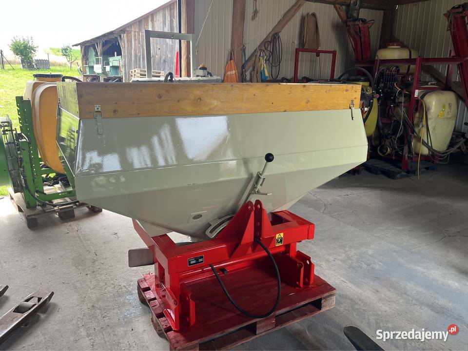 Rozsiewacz Rauch 600901 1600l