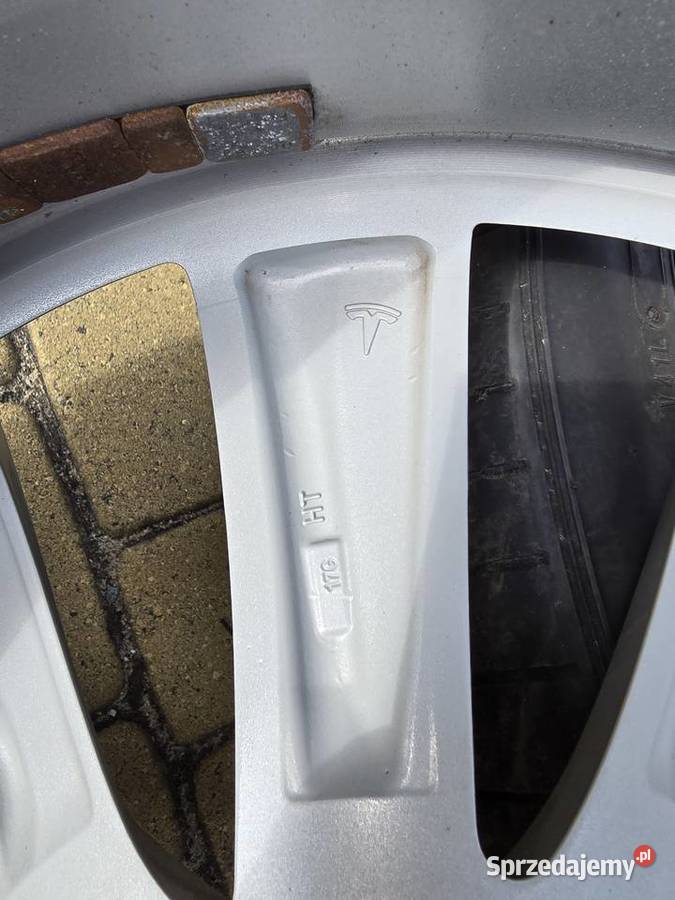 Komplet kół do samochodu elektrycznego Tesla sprzedam