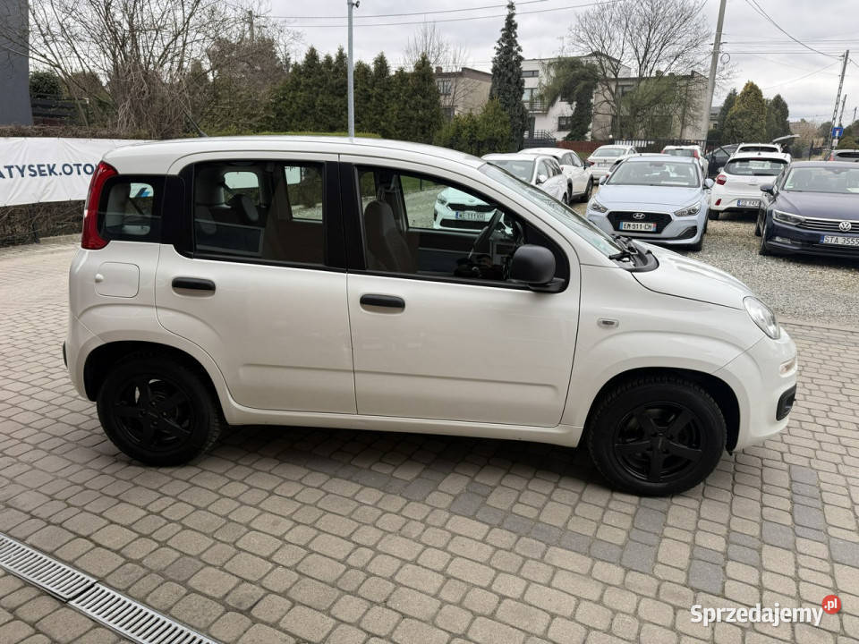 Fiat Panda Rezerwacja III 2011 Rok produkcji 2017 Orzech